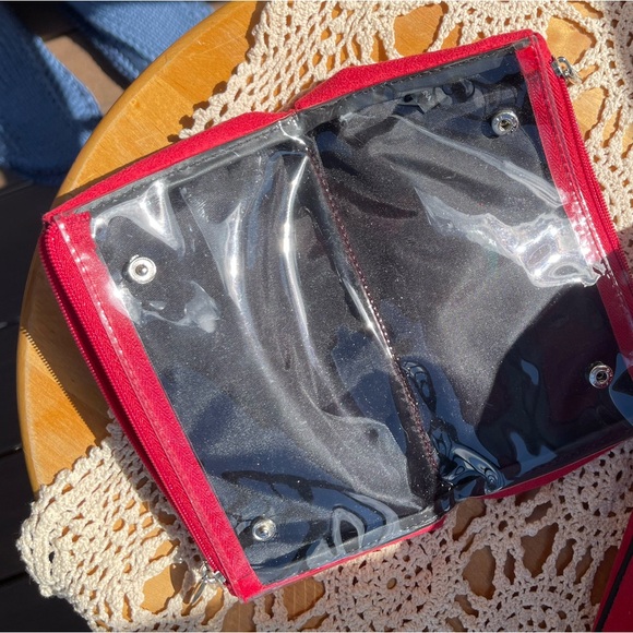 Lancôme Travel Cosmetics and Jewelry Cases - Picture 3 of 6